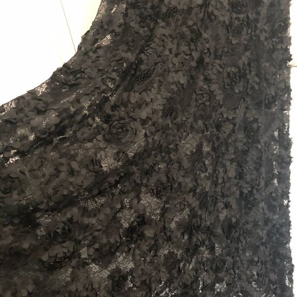 Beautiful floor length black dress - Picture 5 of 7